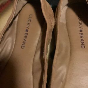 Women’s Lucky Brand size 10. Great shape. Leather!